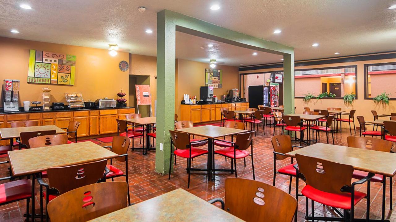 Red Roof Inn Λούμποκ Εξωτερικό φωτογραφία